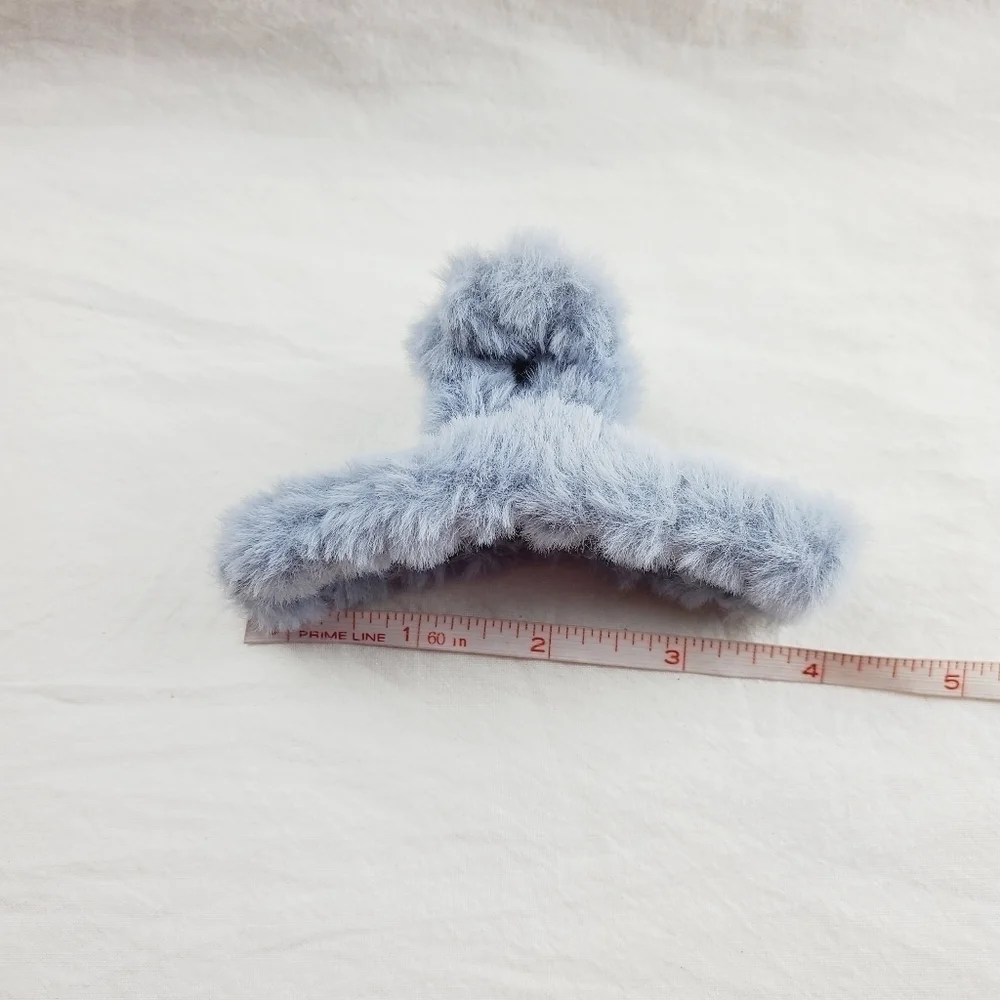 Plush hair claw clip hair accessories